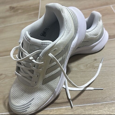 38 Beden ten rengi Renk Adidas