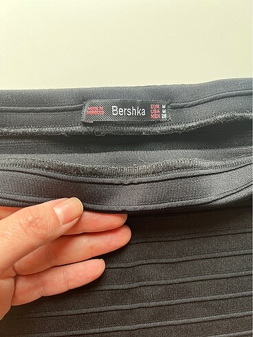 Bershka Siyah tasarım dikişli etek
