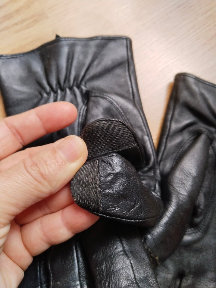 Klasik Siyah Deri Kadın Eldiven - Görsel 4