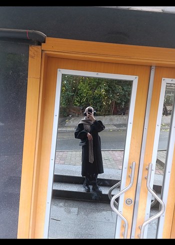 siyah Kuşaklı Uzun Kadın Kaban - Görsel 2