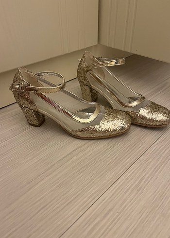 Altın Renkli, Parlak Topuklu Abiye Ayakkabı - Görsel 6