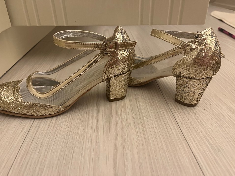 Altın Renkli, Parlak Topuklu Abiye Ayakkabı - Görsel 3