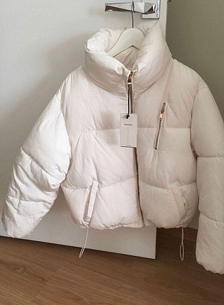 Bershka mont