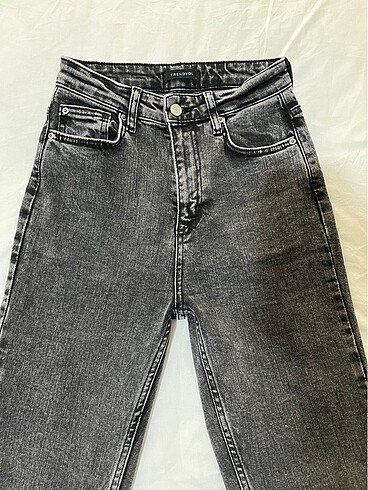 Gri Flare Jean