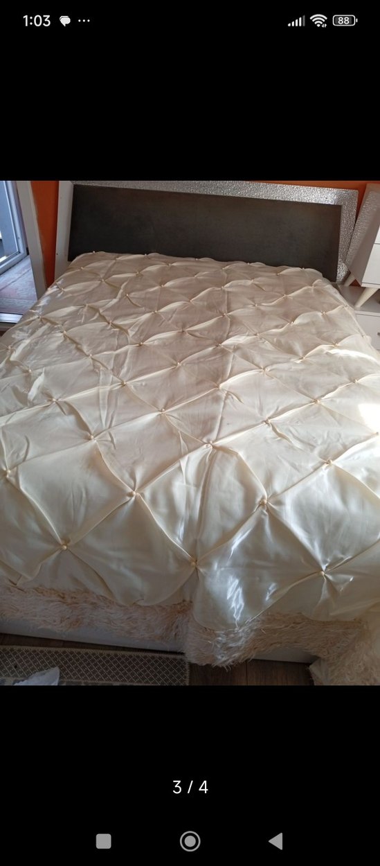 Çeyizlik Beyaz Parlak Yatak Örtüsü - Görsel 3