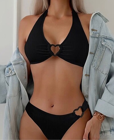 Siyah kalpli bikini takımı