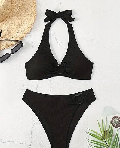 Diğer Siyah kalpli bikini takımı