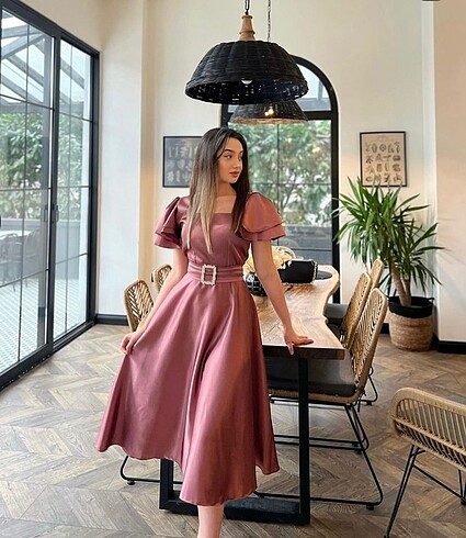Rose rengi elbise
