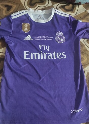 Real Madrid çocuk forması 