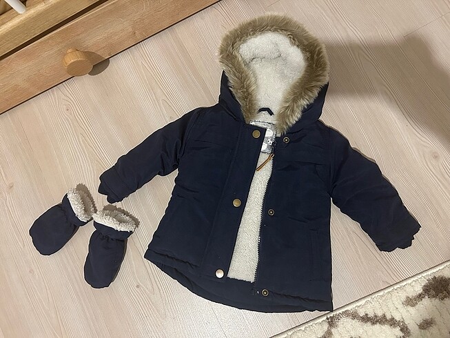 Bebek lacivert mont ve eldiven