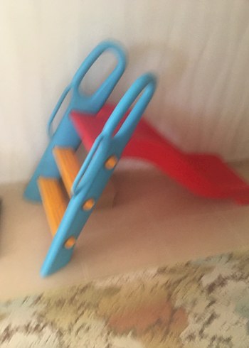 Renkli Çocuk Kaydırağı