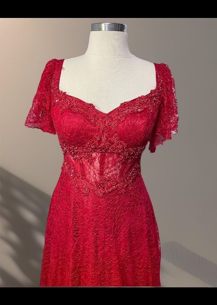 Kırmızı kına elbisesi - Görsel 2