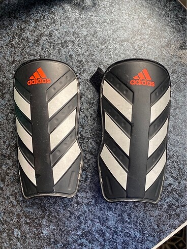 Orijinal Adidas tekmelik