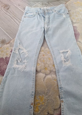 Çocuk Mavi Yırtık Bol Kesim Denim Pantolon