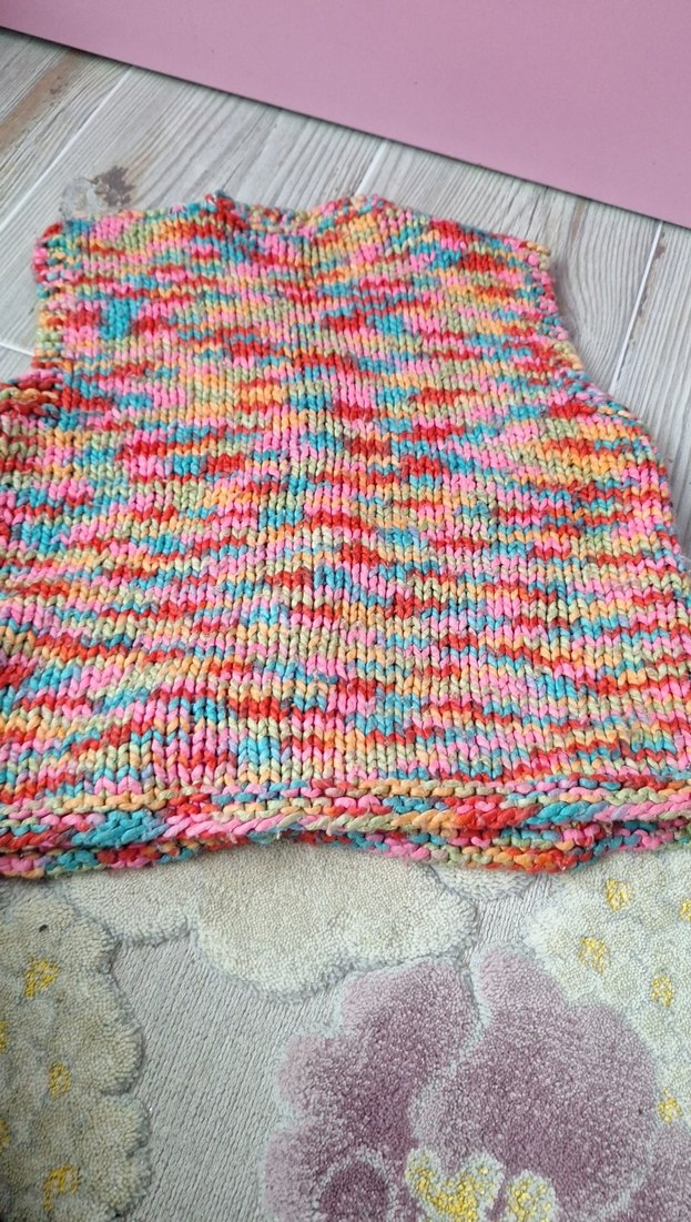 Renkli Örgü Kız Çocuk Yeleği - Görsel 2