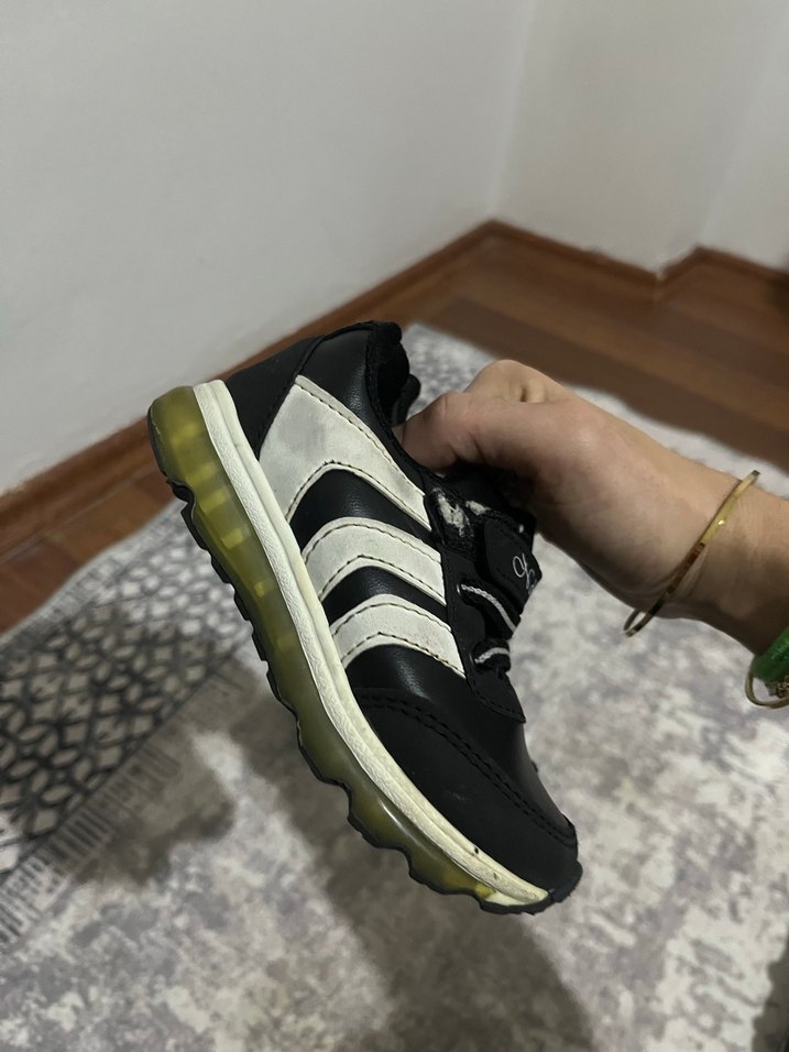 Erkek Çocuk Siyah Zebra Desenli Spor Ayakkabı - Görsel 4