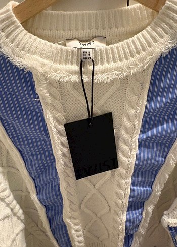 Nakışlı Beyaz Kadın Örgü Kazak twist - Görsel 2