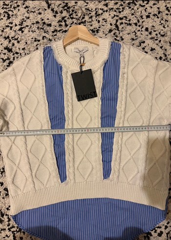 Nakışlı Beyaz Kadın Örgü Kazak twist - Görsel 6