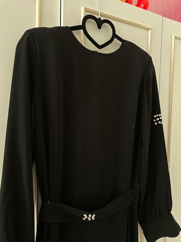 Kadın Siyah Uzun Kollu İncili Uzun Elbise - Görsel 3