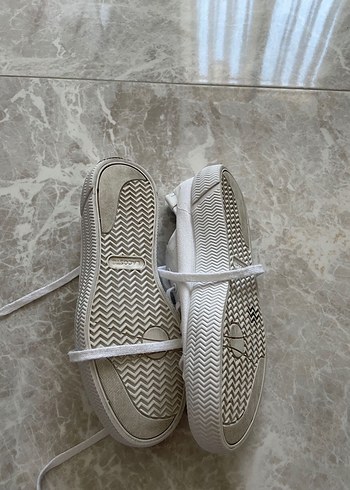 Beyaz Bağcıklı Kadın Spor Ayakkabı - Görsel 4