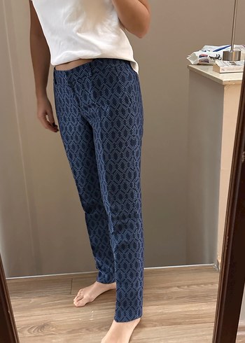Yargıcı Mavi Desenli Kumaş Pantolon - Görsel 3