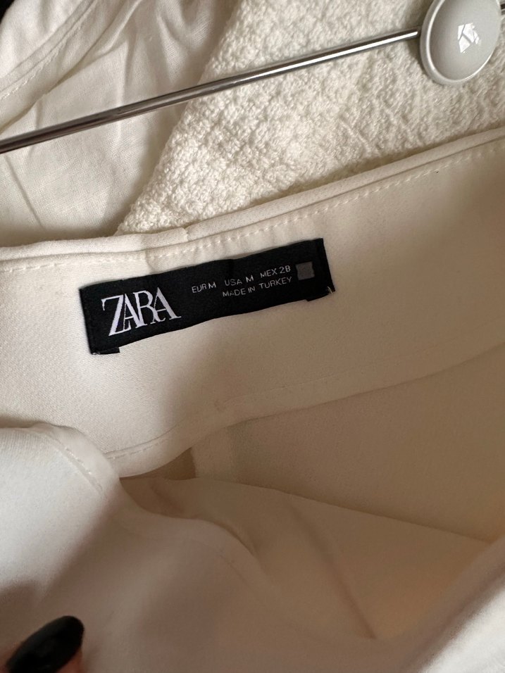 Zara Beyaz Yüksek Bel Mini Şort - Görsel 4