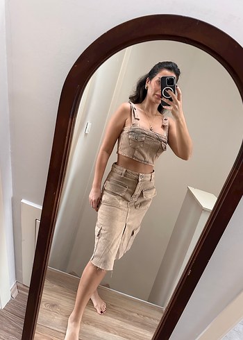 Kahverengi Denim Midi Etek ve Askılı Üst - Görsel 6