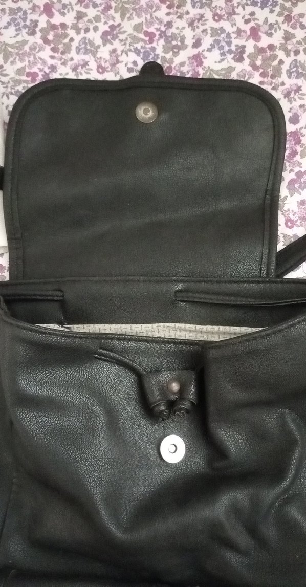 Kadın Siyah Deri Sırt Çantası - Görsel 2