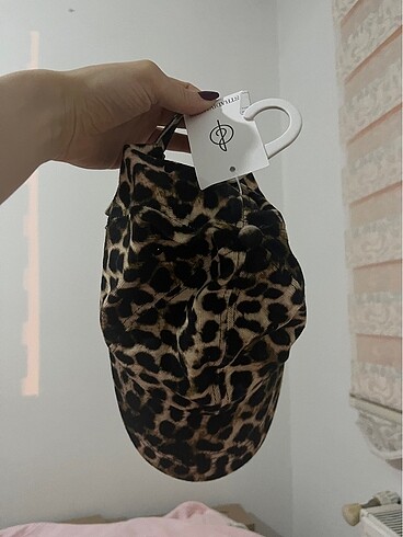 leopar şapka
