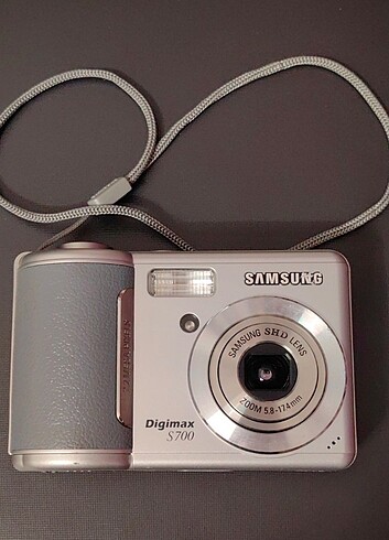 SAMSUNG digimax s700 7.2 megapixel fotoğraf makinesi