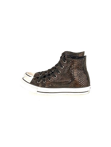 Converse Spor Ayakkabı %70 İndirimli.