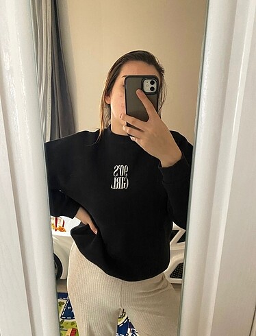 Siyah sweatshirt