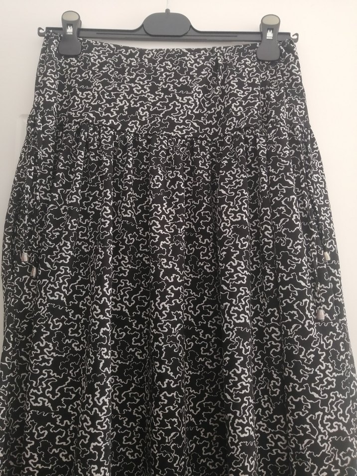 Drapeli Uzun Siyah-Gri Bağlama Desenli Şalvar - Görsel 3