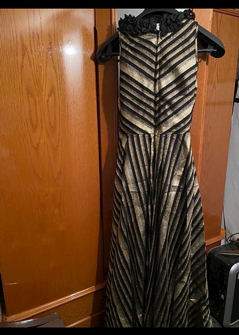 Altın Zebra Desenli Uzun Straplez Elbise - Görsel 4