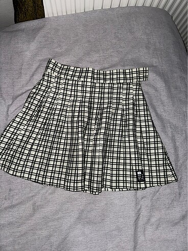 Bershka mini etek pileli