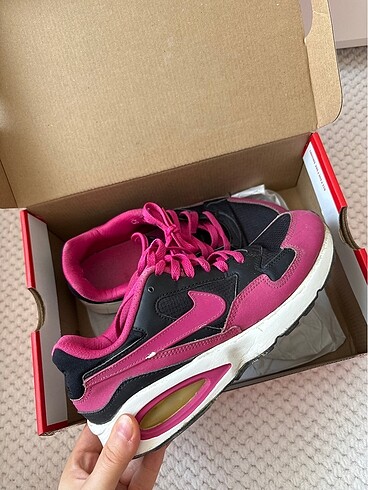 Nike Ayakkabı