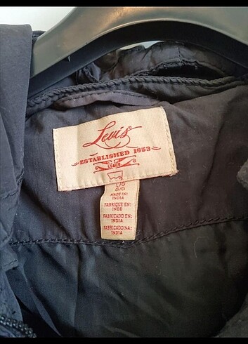 l Beden Levis mont