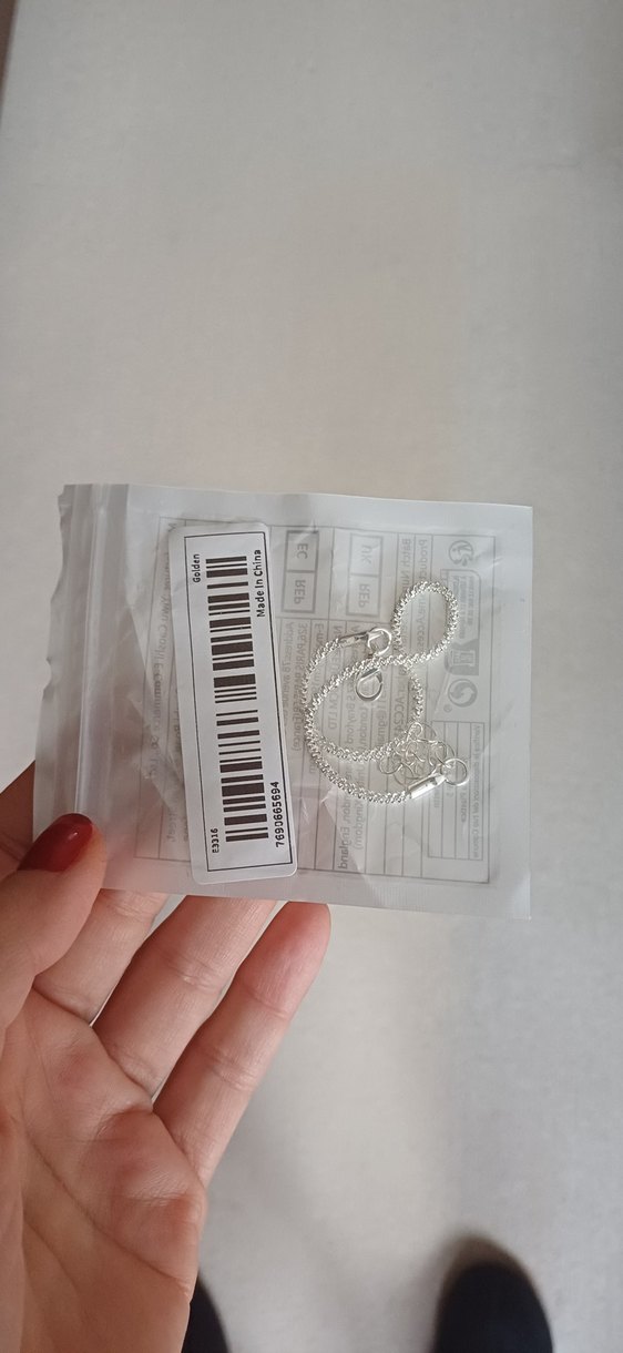 Minimalist Zincir Detaylı Beyaz Bileklik - Görsel 2