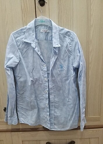 Polo tertemiz gomlek bir iki kez kullanildi 9/10 yas