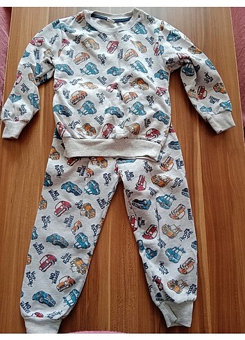 Erkek çocuk pijama