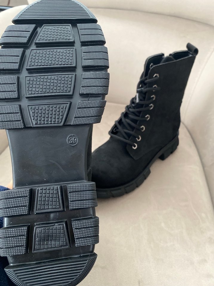 Siyah Süet Kadın Bot, Kürklü, Kalın Topuklu - Görsel 4