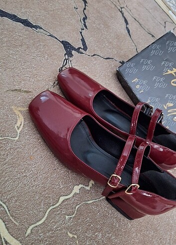 38 Beden Bordo Rugan Topuklu
