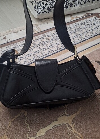 Zara MANC SIYAH OMUZ ÇANTASI