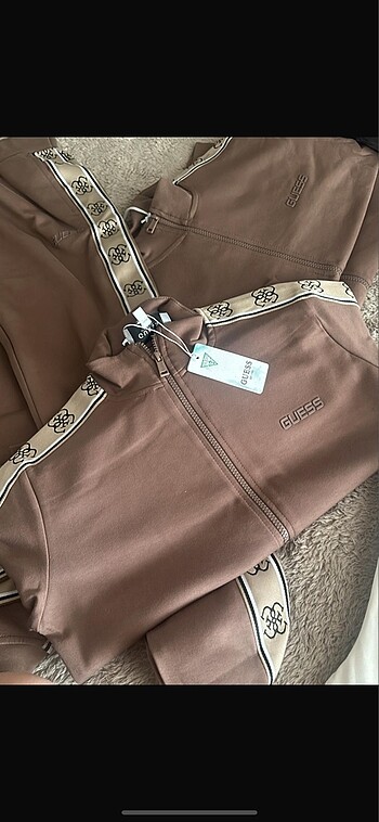 Guess takım
