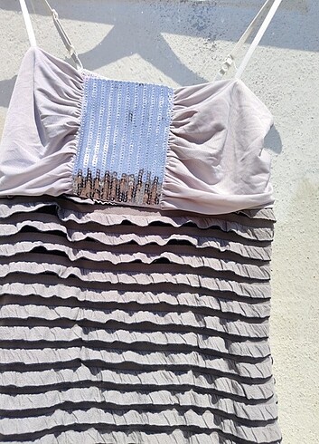 Sık ve rahat kalıp elbise - Görsel 3