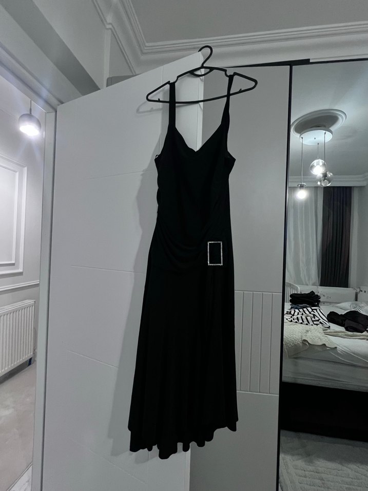 Siyah Gotik Uzun Drapeli Abiye Elbise - Görsel 4