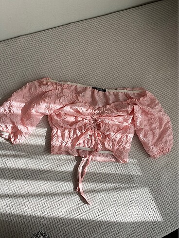 Pembe Omzu düşük pembe bluz