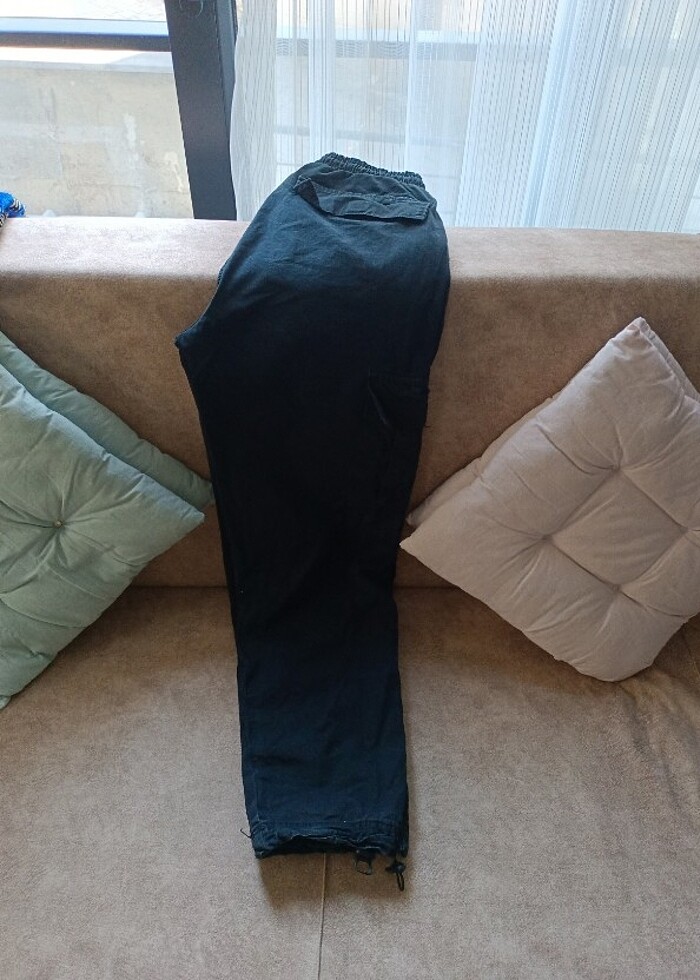 Az kullanılmış 2 adet Kargo pantolon  - Görsel 2