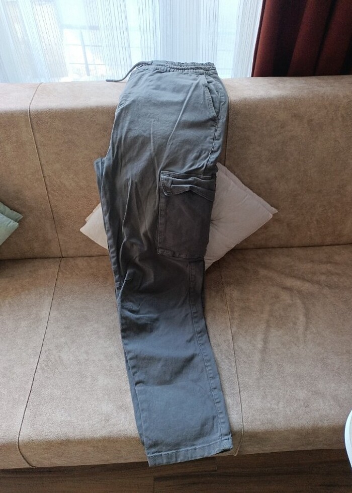 Az kullanılmış 2 adet Kargo pantolon  - Görsel 5