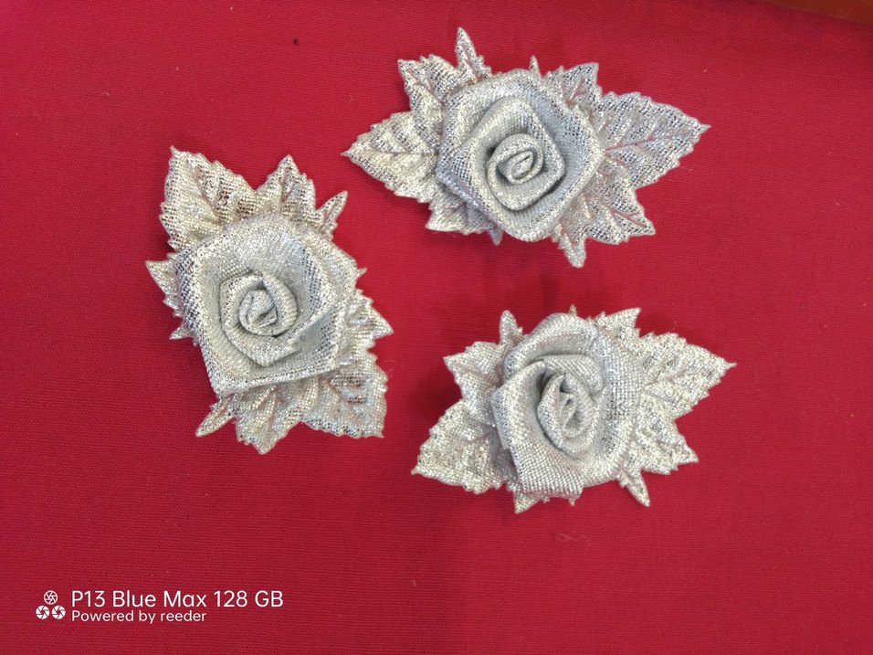 Gri Fırfırlı tekstil fiyonk - Görsel 3